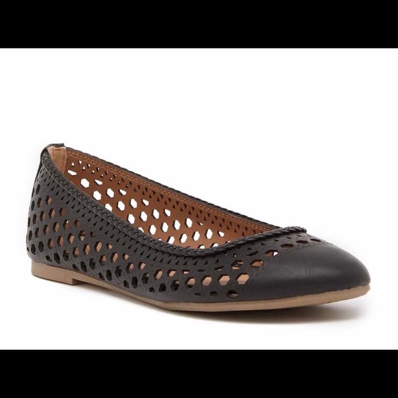 report brand shoes